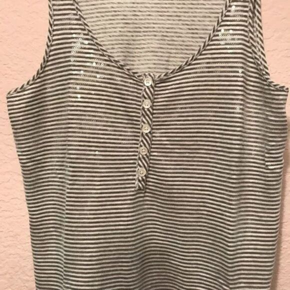 NWOT. J. Crew sparkly sleeveless top - Picture 4 of 7